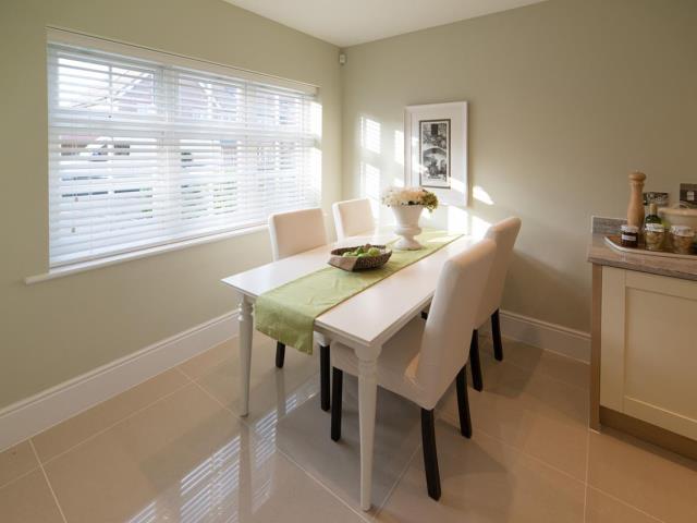 the-broadway-dining-30729