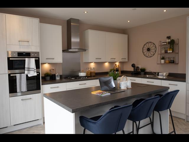 60617 Kitchen Stratford