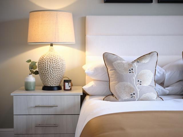 47343 Canterbury Bedroom 2