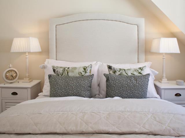 hadleigh-bedroom-30526