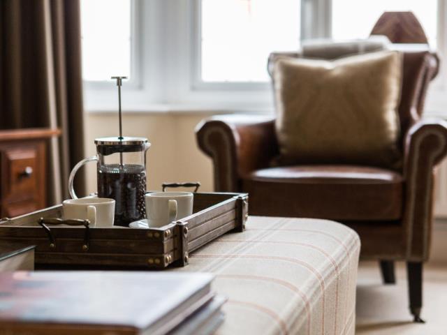 hadleigh-study-31123