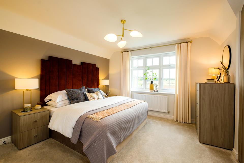 57647 Cambridge Main Bedroom