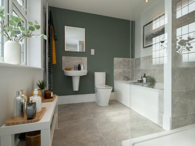 leamington master en-suite