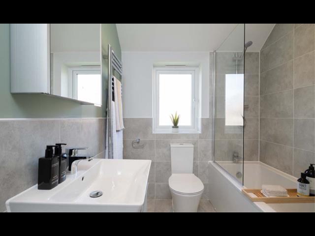 Redrow - Inspiration - Bathroom