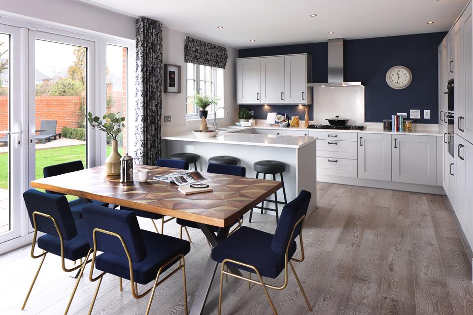 52761 - Main kitchen dining shot