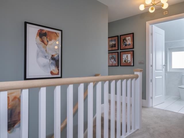 59574 - Upstairs hallway