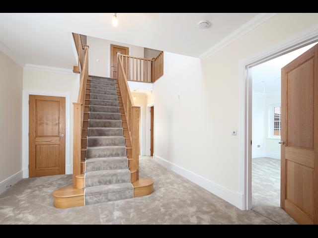 35700 - Downstairs hallway