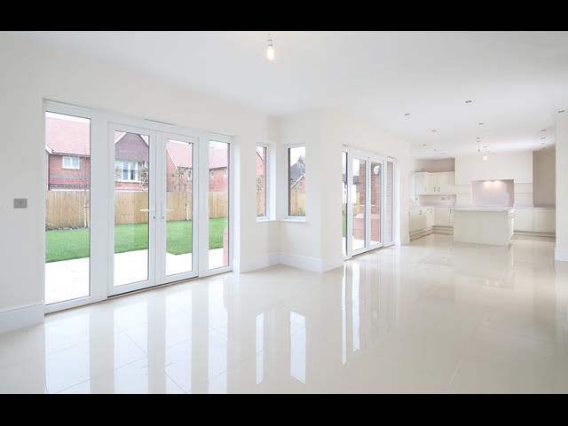 35701 - Kitchen dining living area