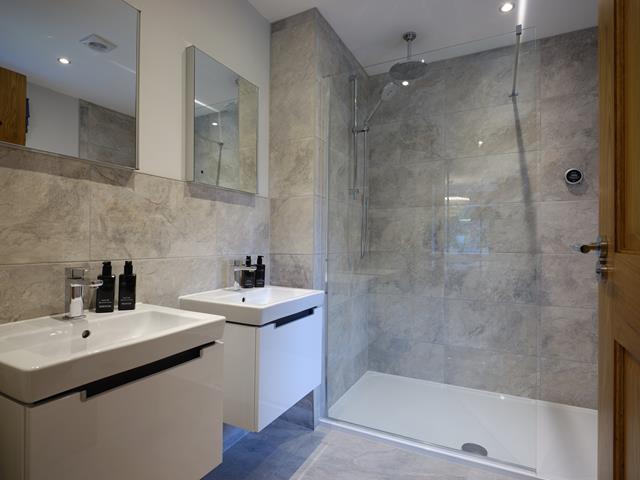 51485 - Masterbedroom ensuite