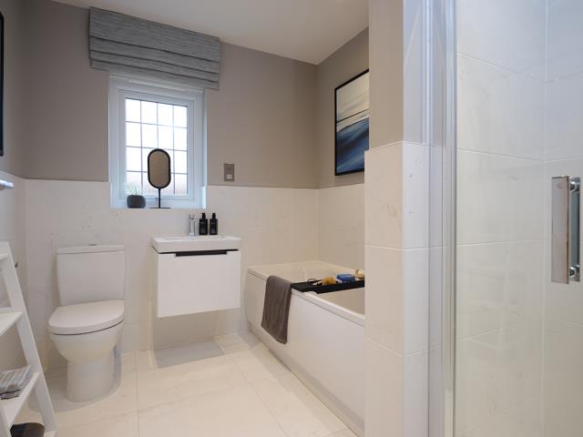 53092 - Main bathroom