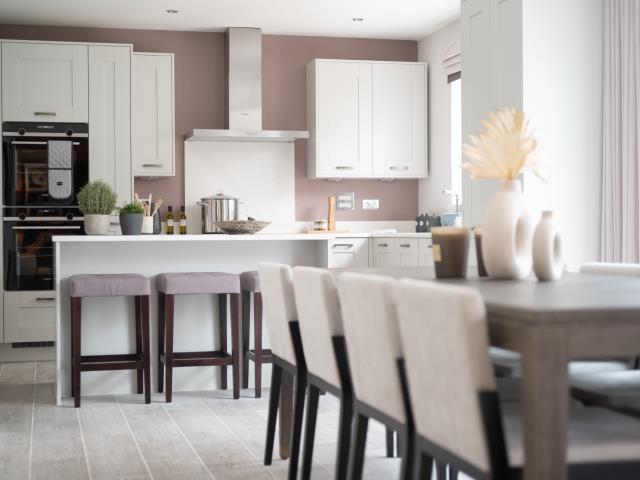 55289 - Kitchen dining area