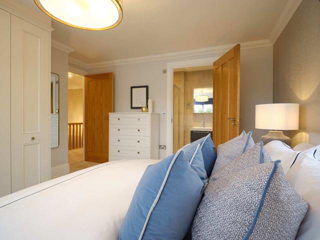 51350 - bed 2 ensuite