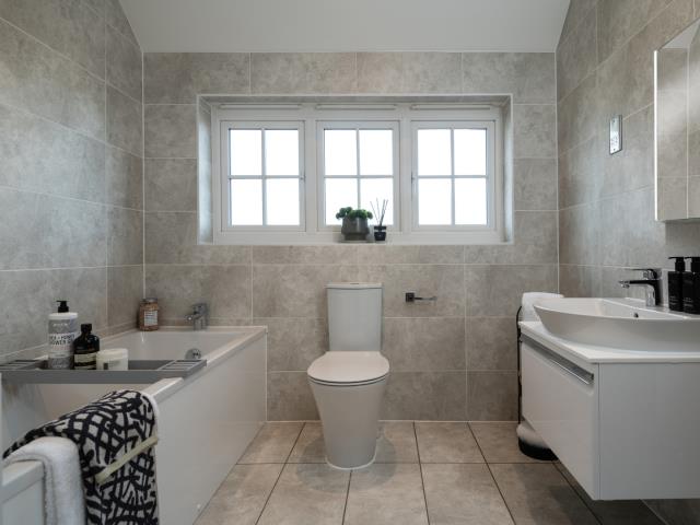 58358 - Main en-suite