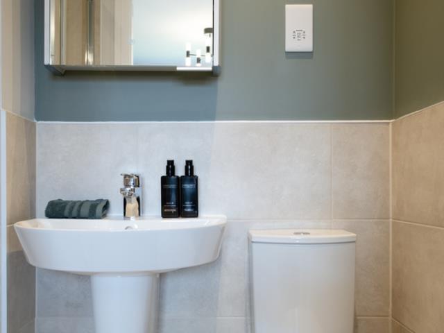 Redrow MonchelseaPark Stratford Bedroom3 Ensuite 3045