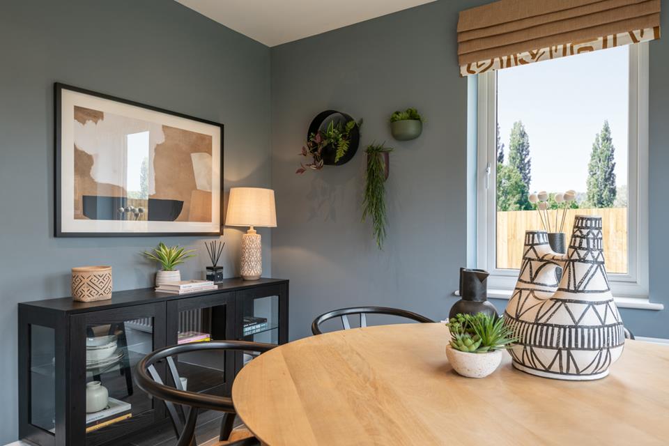 65089 - Dining Close Up