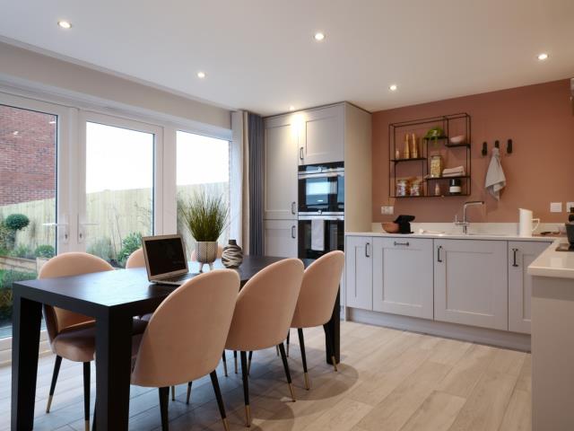 52702 - Kitchen Dining