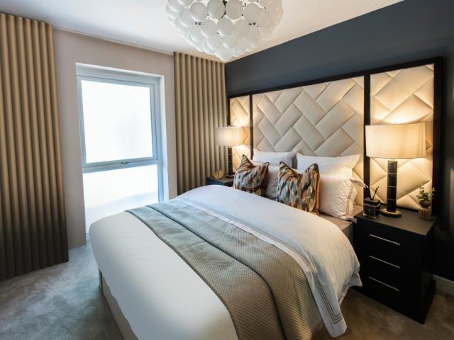 60757 - Bedroom with window