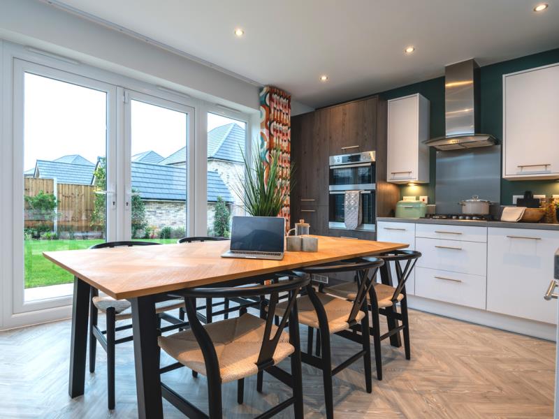 Kitchen dining