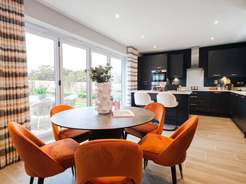 Kitchen dining