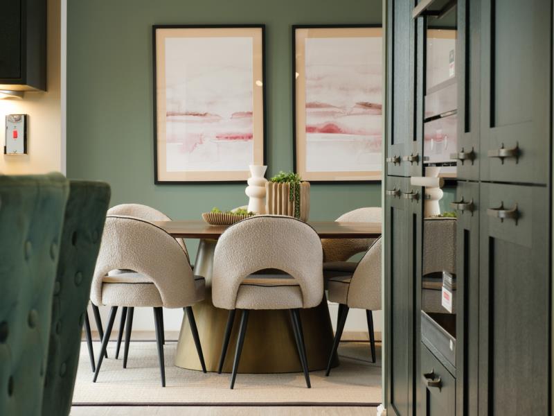 Kitchen dining
