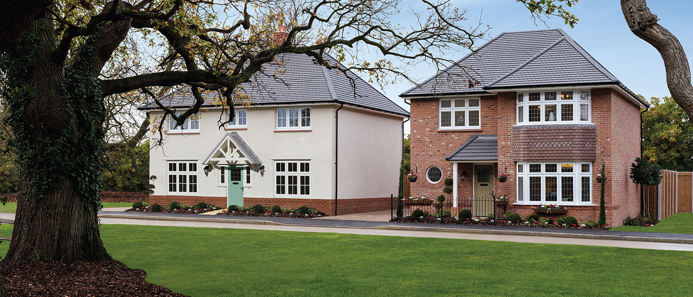 Redrow-IvelGardens-StreetScene-Hero-50614