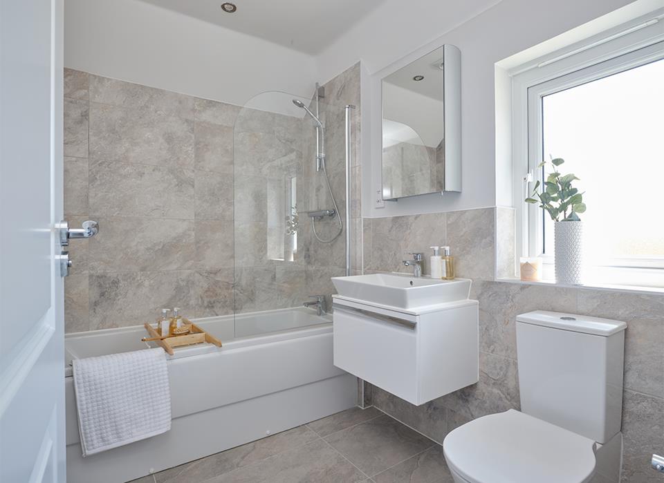 53101 - Cambridge bathroom