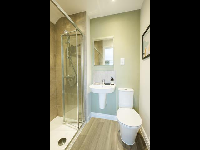 57773 Stratford Ensuite
