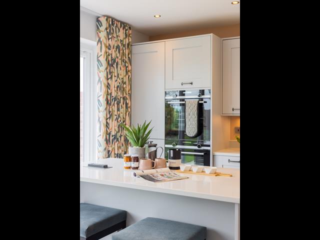 57163 Warwick Island 2