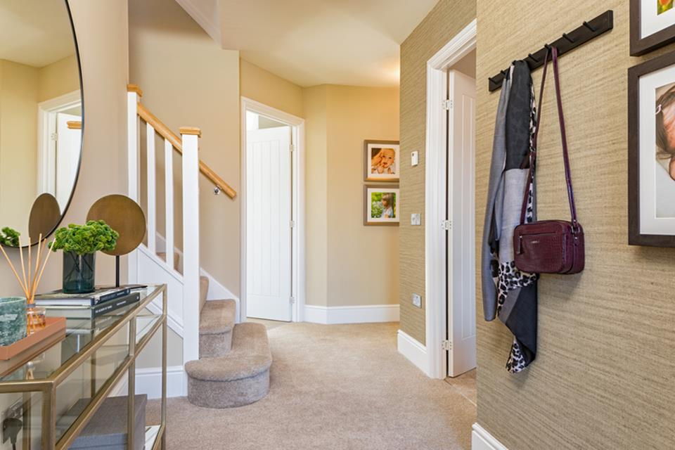 51191 - sunningdale hallway