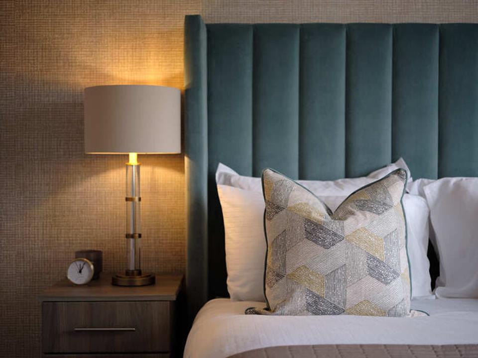 52328 - lifestyle bedroom