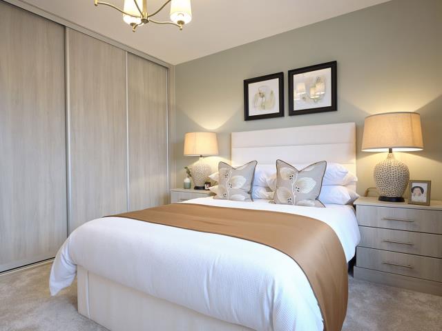 Canterbury-Bedroom-47341