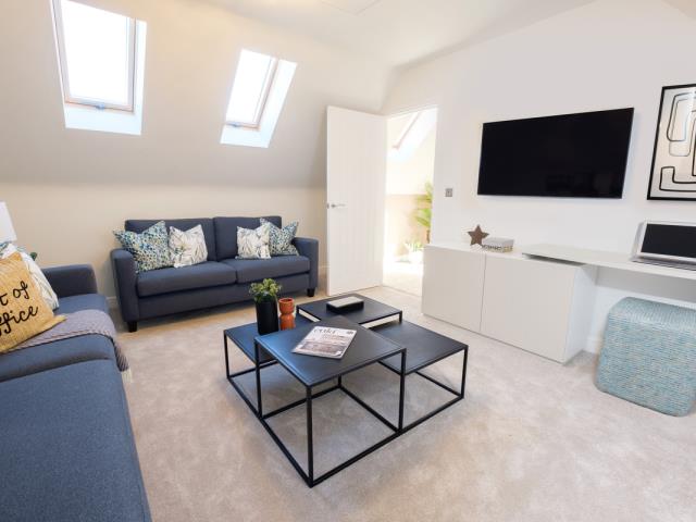 Bedroom 5 multifunctional space