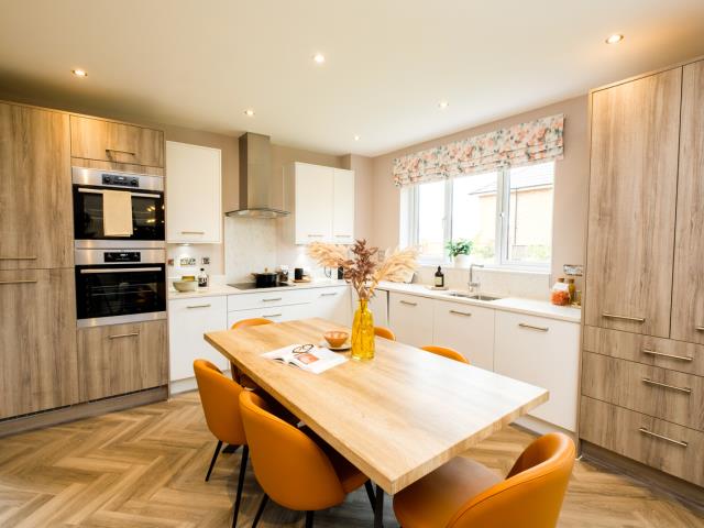 57638 1 Cambridge kitchen