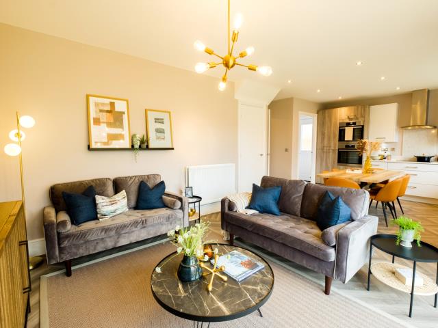 57640 1 cambridge family