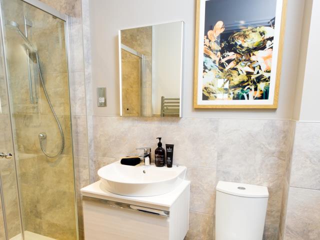 57649 2 cambridge ensuite