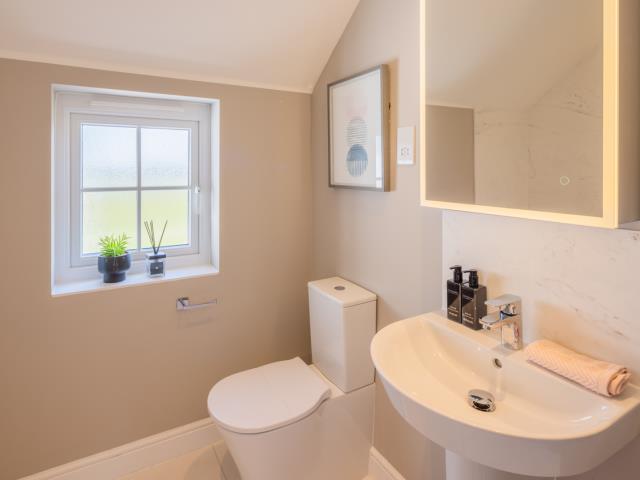 59759 Marlow Ensuite