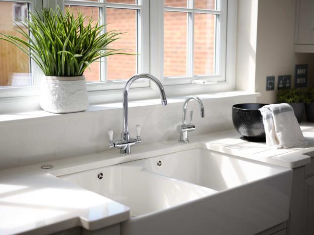 51399 Highgrove kitchen sink
