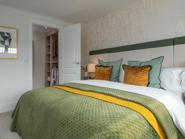 Leamington bedroom with walk through wardrobe