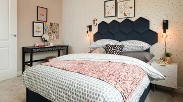 Redrow - Heritage - The Lincoln - Main Bedroom