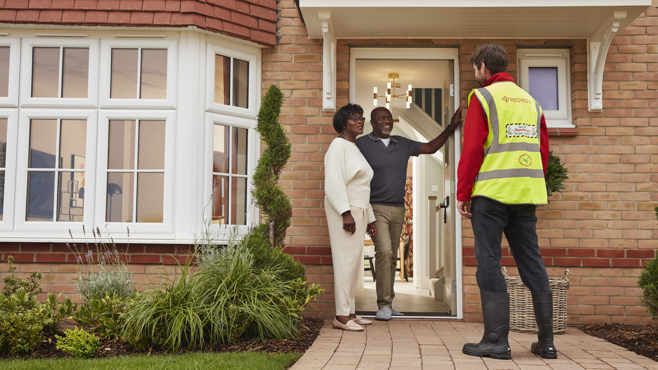redrow-guides-buying-buying-within-a-property-chain