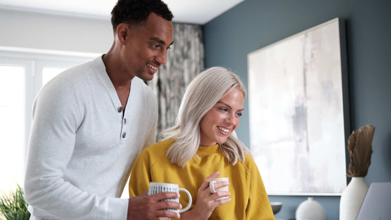 Redrow - Guides - Buying - Choosing the right mortgage for you