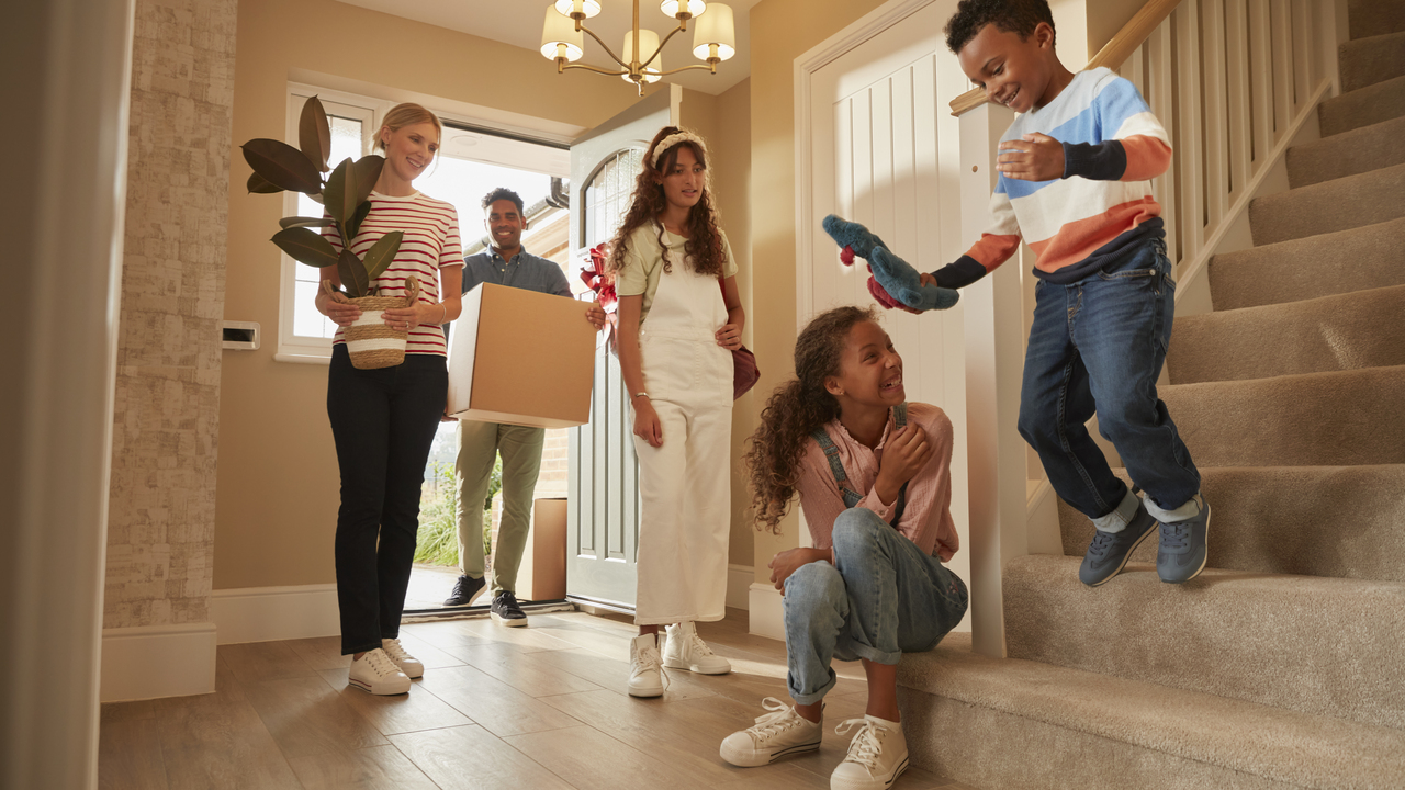 redrow-guides-moving-the-ultimate-guide-to-moving-house