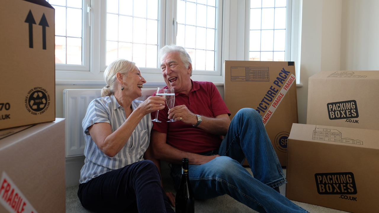 Redrow - Inspiration - Happy couple celebrate moving home