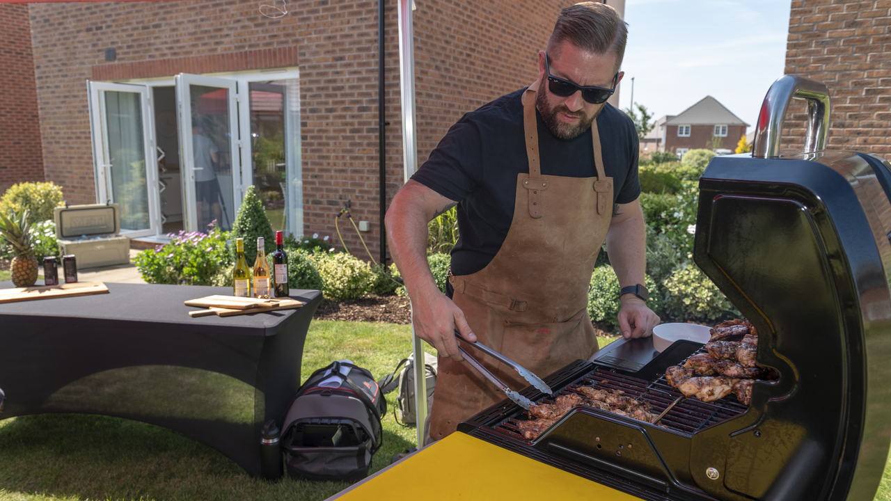 Redrow - Inspiration -  Great Milton Park show home BBQ