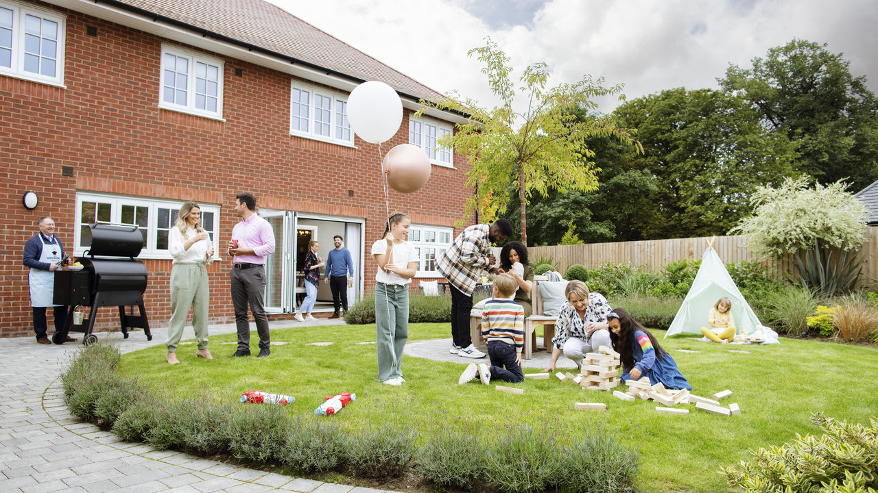 Redrow | Inspiration | Garden BBQ Area