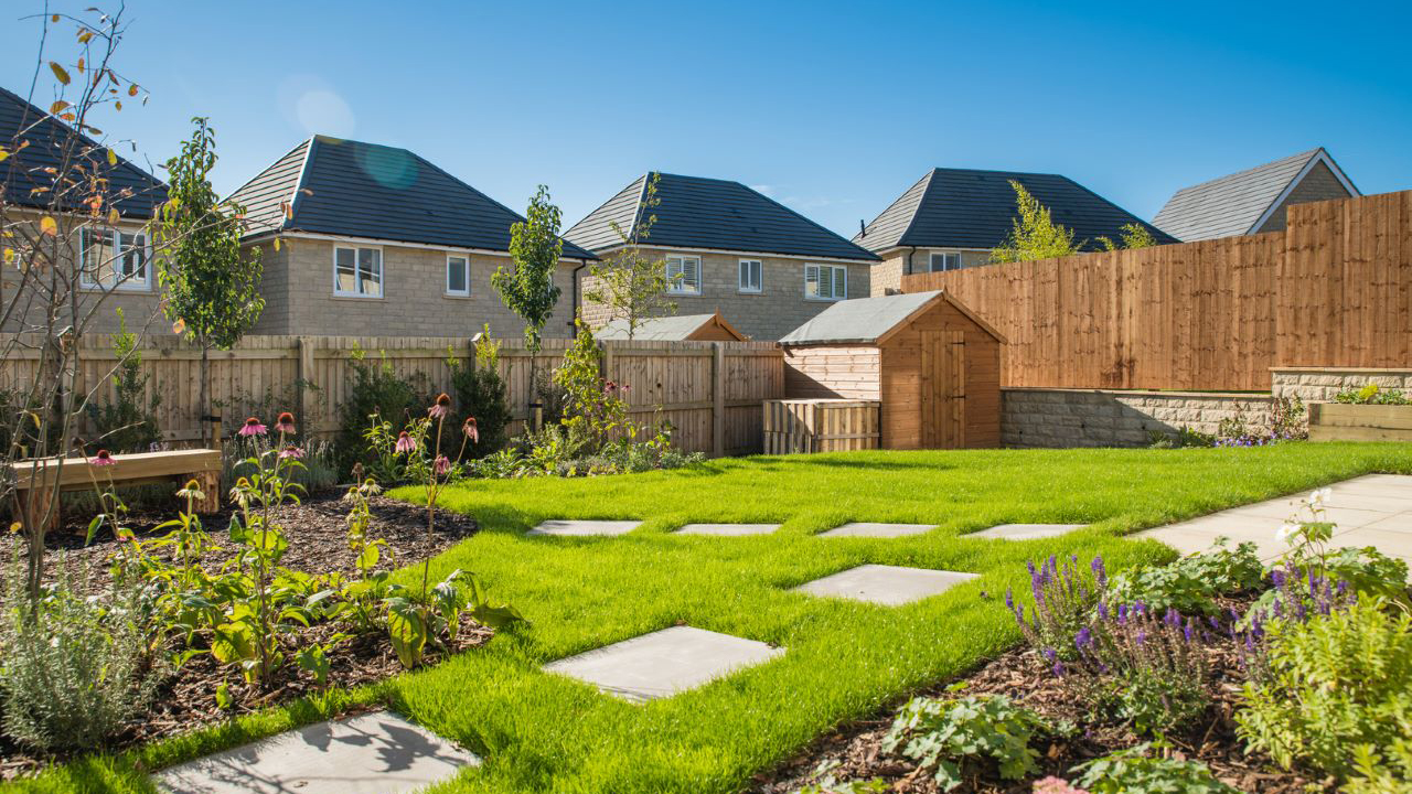 Redrow - Inspiration - Preparing your garden for autumn and winter - Garden