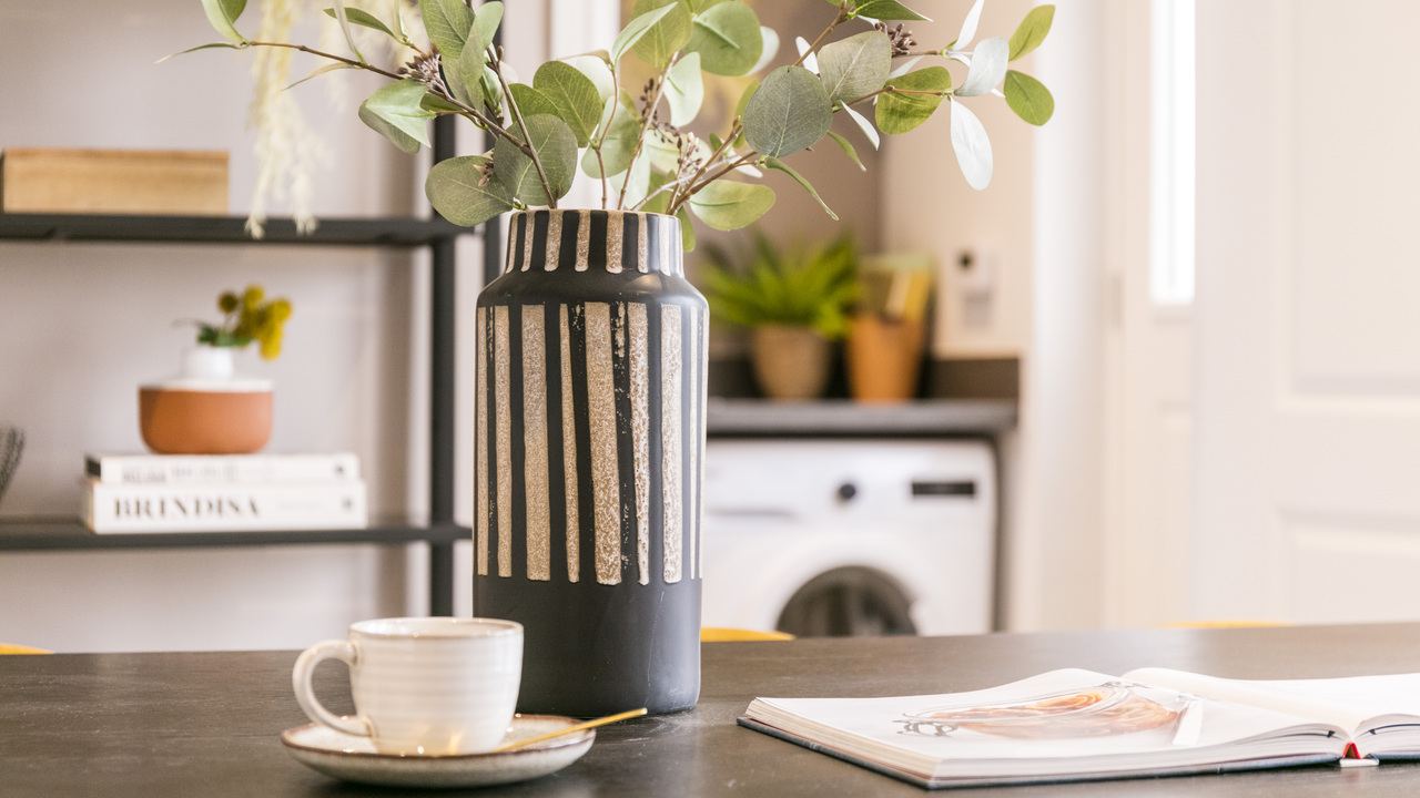 Redrow - Inspiration - Ceramic vase on kitchen worktop