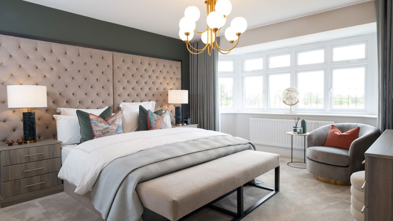 Redrow - Inspiration - Bespoke Main Bedroom