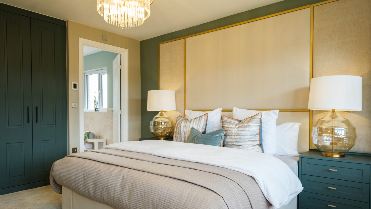 Redrow - Inspiration - Henley Main Bedroom