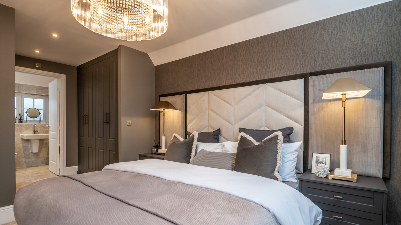 Redrow - Inspiration - Grey bedroom